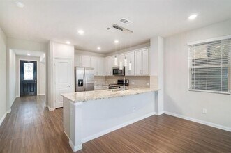 1820 Cinnamon Trl in Aubrey, TX - Building Photo - Building Photo