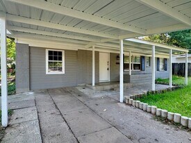 103 Park Cir in Texarkana, TX - Building Photo