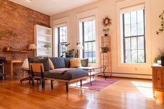 727 Congress St in Portland, ME - Building Photo - Building Photo