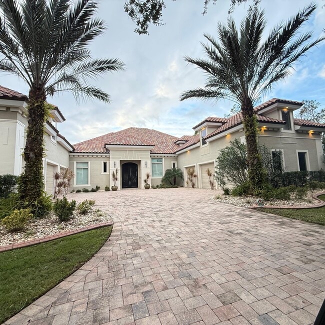 property at 1 Lionspaw VII Nobles