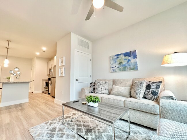 8985 Bertha Palmer Blvd-Unit -#411 in Temple Terrace, FL - Building Photo - Building Photo