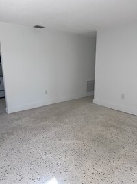 15 NE 53rd St in Miami, FL - Building Photo - Building Photo