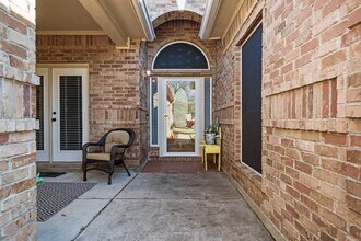 9292 Deepwater Dr in Montgomery, TX - Building Photo - Building Photo