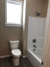 1023 Alexis Ln N in Keizer, OR - Building Photo - Building Photo