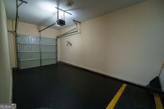 2555 Flat Shoals Rd in College Park, GA - Building Photo - Building Photo