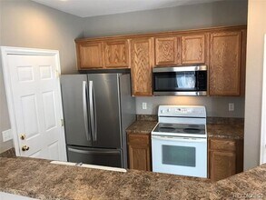6753 S Winnipeg Cir in Aurora, CO - Building Photo - Building Photo