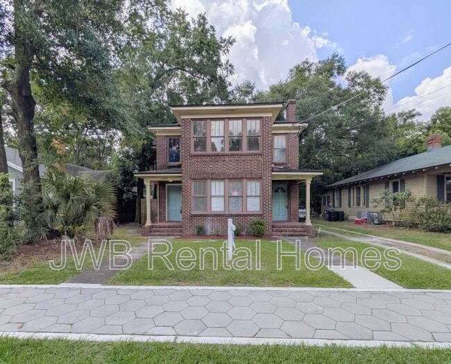 property at 2250 Dellwood Ave