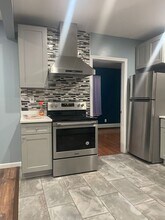 5 Pinehurst Ave in Waterbury, CT - Building Photo - Building Photo