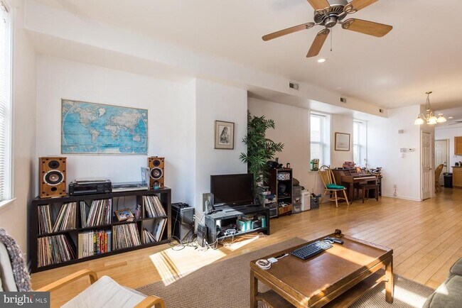 property at 2460 Emerald St