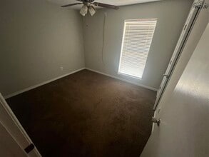 4 Happy Hill Dr in Wichita Falls, TX - Foto de edificio - Building Photo