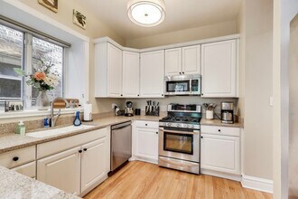2833 N Burling St in Chicago, IL - Building Photo - Building Photo