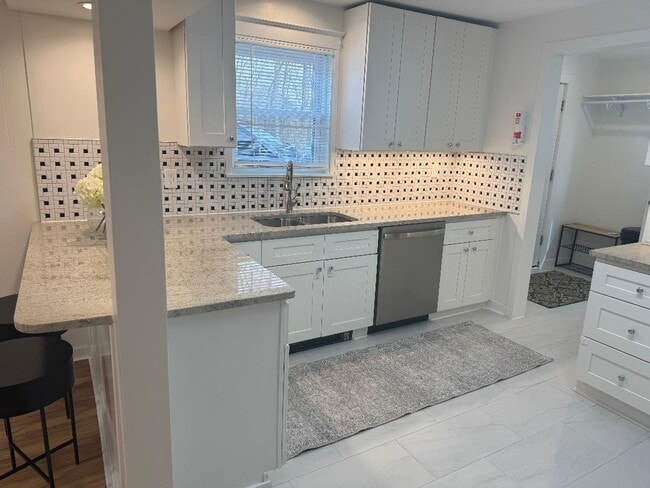 924 N 5th St in Stroudsburg, PA - Building Photo - Building Photo