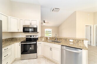 194 Willow Rd in Ocala, FL - Building Photo - Building Photo