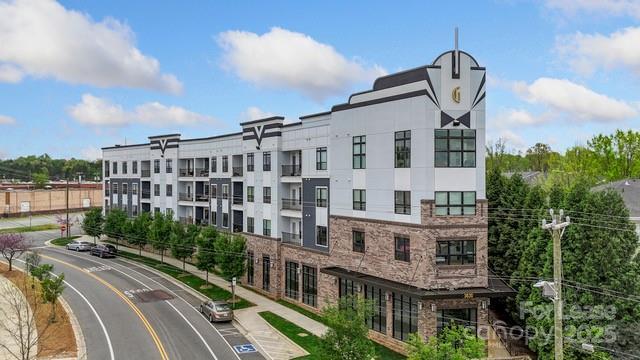 property at 3630 N Davidson St