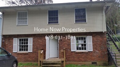 1870 E Farris Ave-Unit -1872 East Farris Ave in East Point, GA - Building Photo - Building Photo