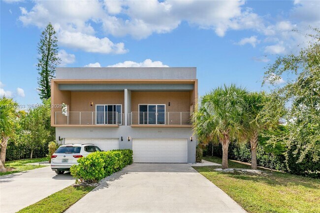 1123 NE 23rd Terrace in Pompano Beach, FL - Foto de edificio - Building Photo