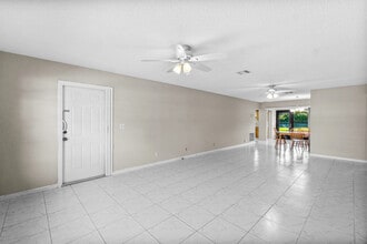 4640 Rosewood Tree Ct in Boynton Beach, FL - Building Photo - Building Photo