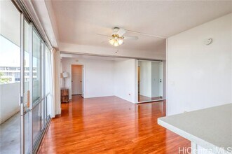 439 Keoniana St in Honolulu, HI - Building Photo - Building Photo