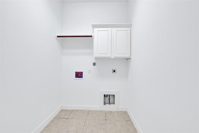 27915 Genesis Manor Ln in Katy, TX - Foto de edificio - Building Photo