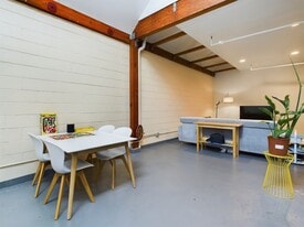 926 Chester St, Unit C in Oakland, CA - Building Photo
