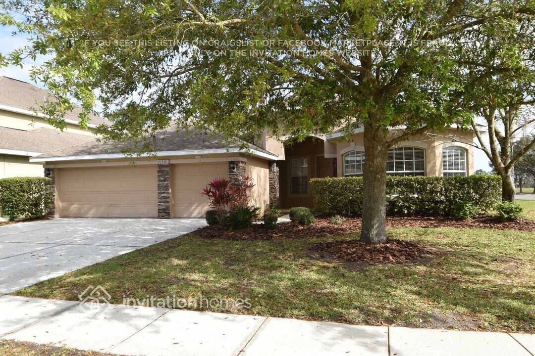 23331 Key Largo Loop in Land O Lakes, FL - Building Photo