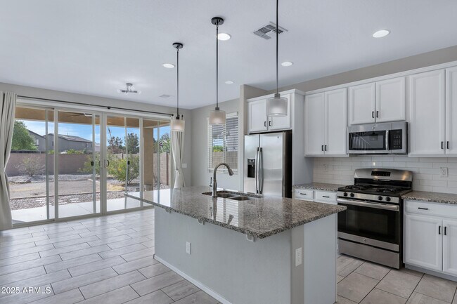 property at 19566 N Crestview Ln