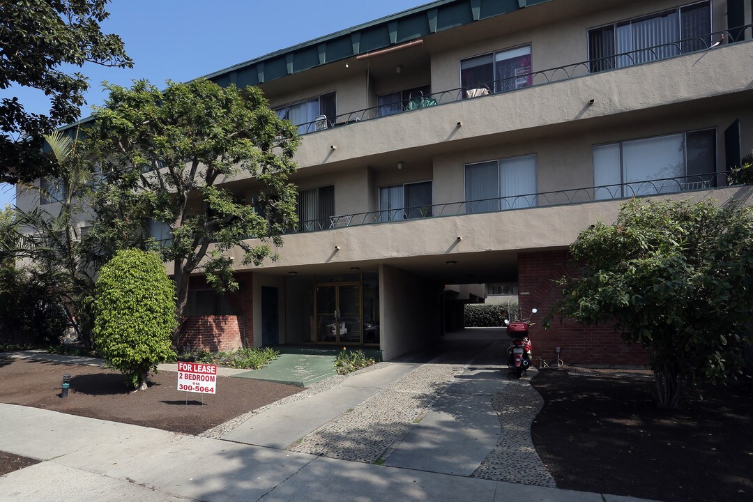 Monte Verde Apartments in Los Angeles, CA - Building Photo