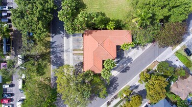 1333 NW 15th St in Miami, FL - Building Photo - Building Photo