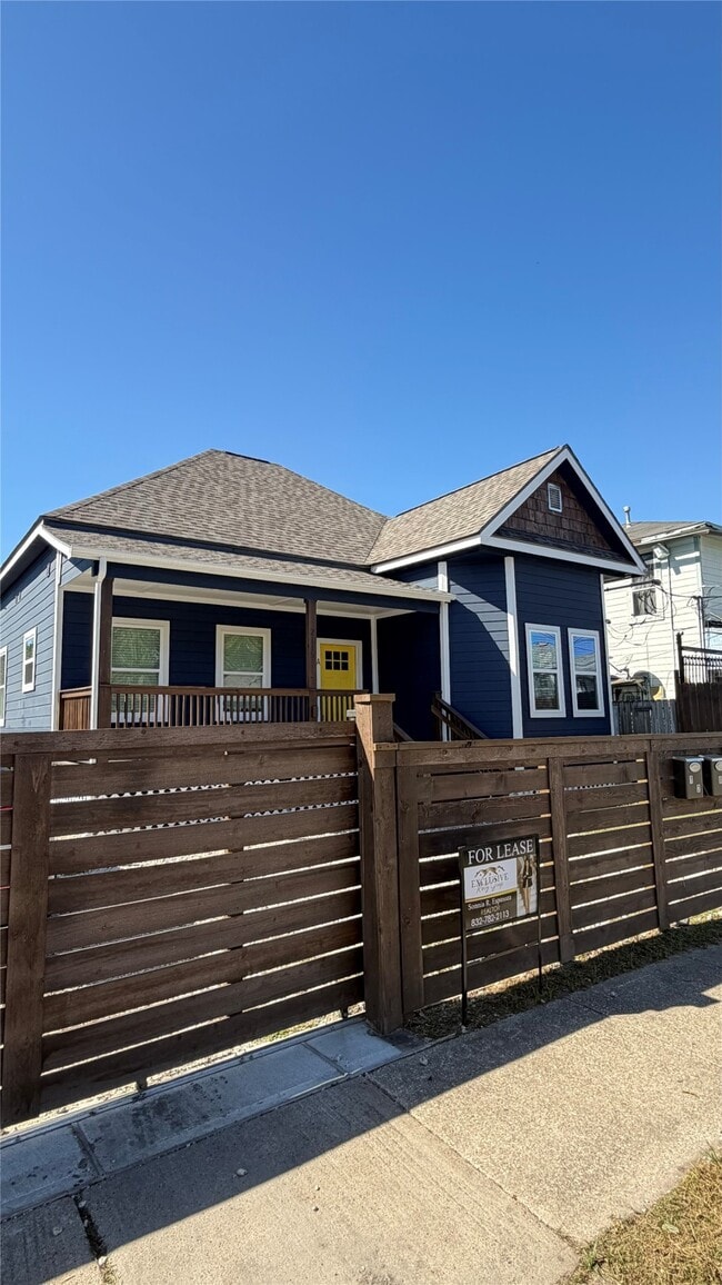 property at 2115 Fulton St