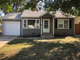 1928 N Hood St in Wichita, KS - Building Photo