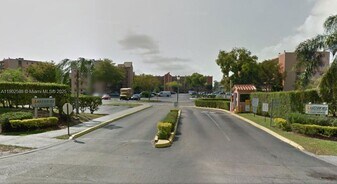 8750 N Sherman Cir in Miramar, FL - Building Photo