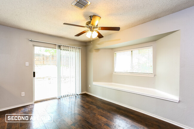 2014 Brazos Dr in Corinth, TX - Building Photo - Building Photo