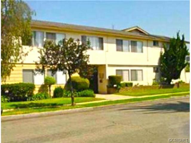 3045 E Theresa St in Long Beach, CA - Building Photo