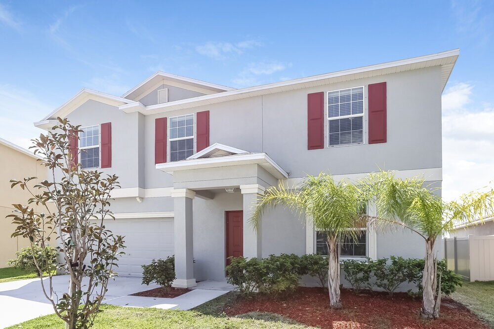 1625 Climbing Dayflower Dr in Ruskin, FL - Building Photo