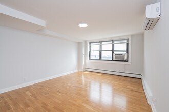 1410 Columbia Rd in Boston, MA - Foto de edificio - Building Photo