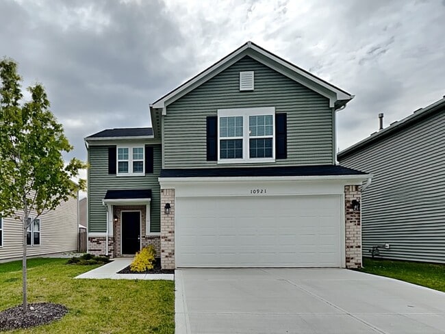 property at 10921 Woods Dr