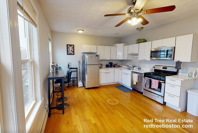 34 Portsmouth St, Unit 3R in Cambridge, MA - Building Photo - Building Photo