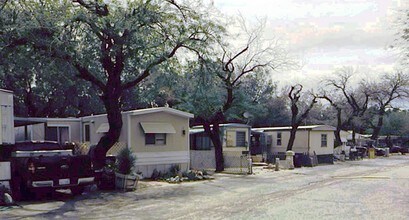 County Squire Mobile Home Park in Desert Hot Springs, CA - Building Photo - Building Photo