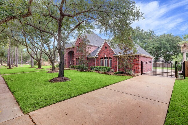 property at 19210 Foxtree Ln