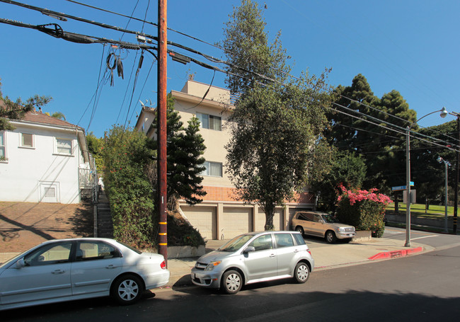 305 Strand St in Santa Monica, CA - Foto de edificio - Building Photo