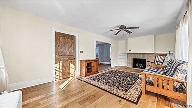 228 Woodward Ave, Unit #1 in Buffalo, NY - Foto de edificio - Building Photo