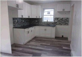 13 Crestwood Rd in Carmel, NY - Building Photo - Building Photo