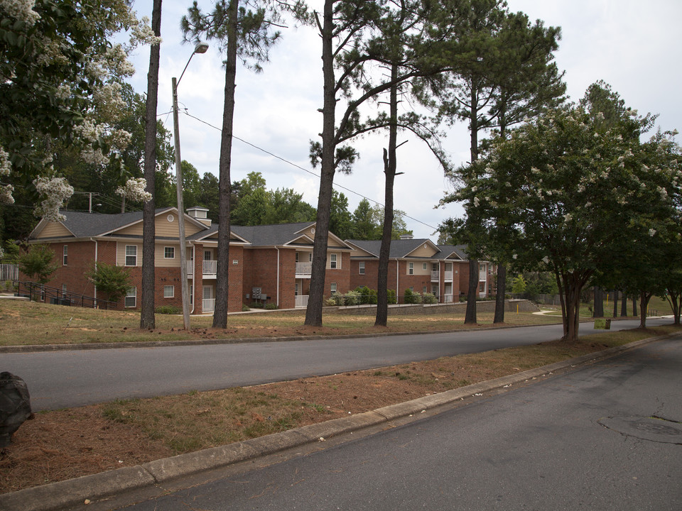 Bordeaux Apartments in Gastonia, NC - Foto de edificio