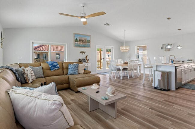 property at 10244 W Waterlander Lp