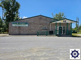 3120 County Rd 390 in Panama City, FL - Building Photo