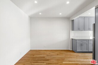 1425 N Harper Ave in West Hollywood, CA - Building Photo - Building Photo