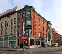 1223 Bedford Ave in Brooklyn, NY - Foto de edificio - Building Photo