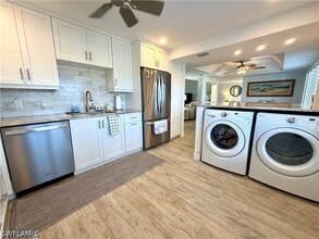 105 Penny Ln in Naples, FL - Building Photo - Building Photo