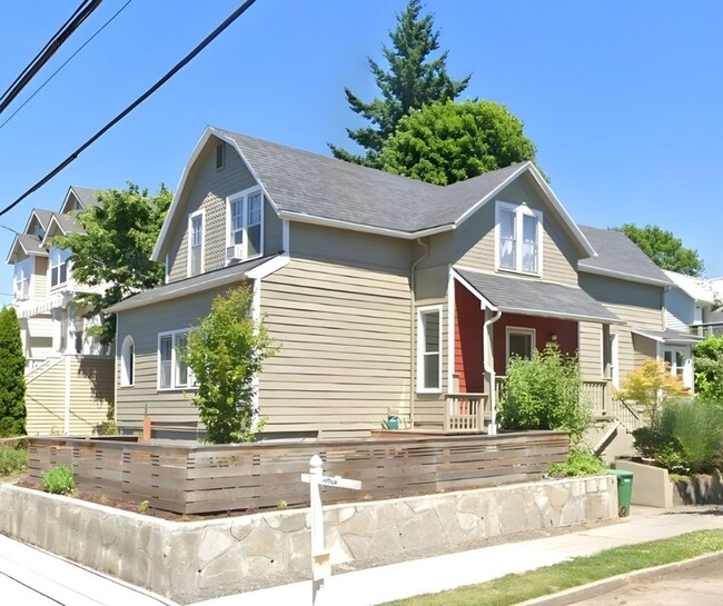 1134 SE 45th Ave in Portland, OR - Building Photo - Building Photo