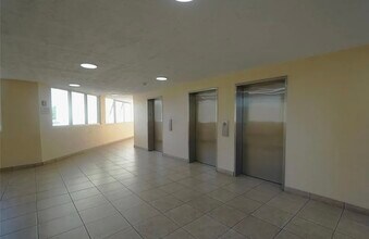 2055 SW 122nd Ave, Unit 202 in Miami, FL - Building Photo - Building Photo